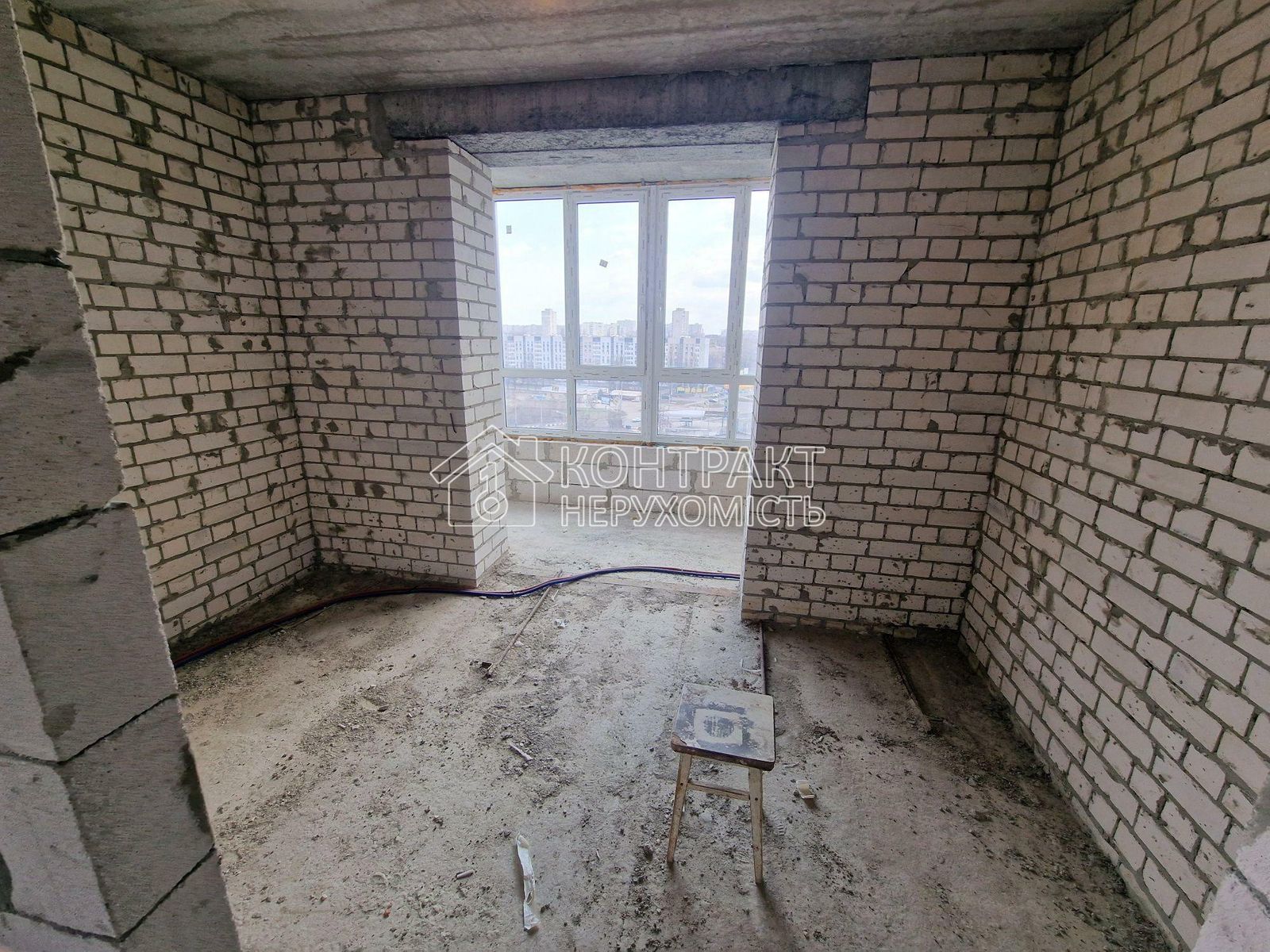 1834983041716993