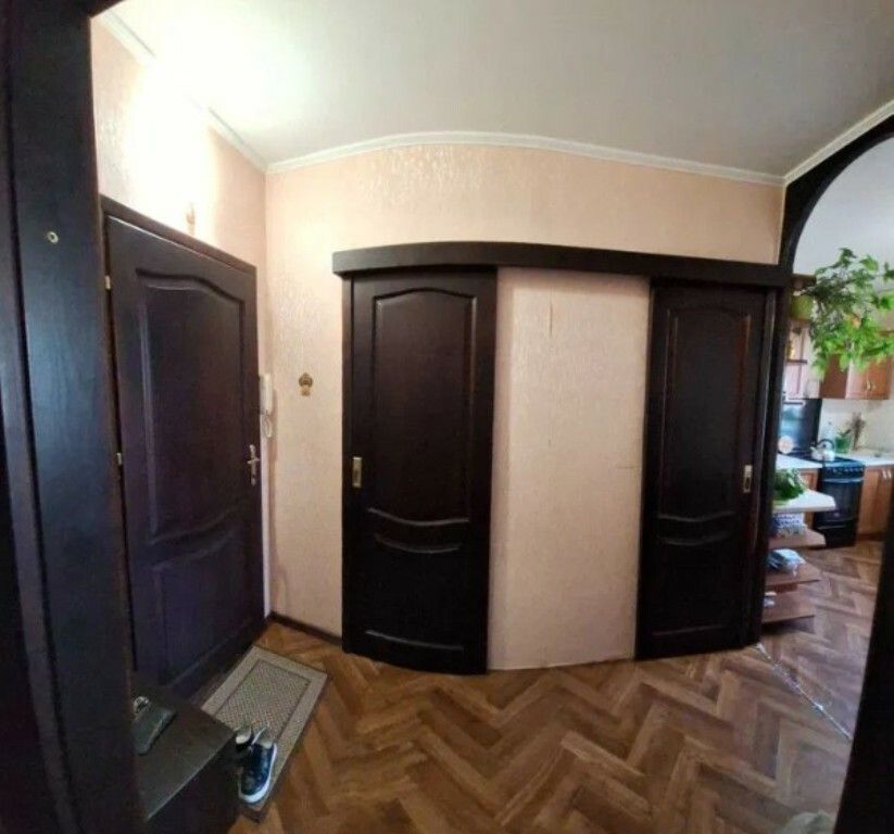 1836441441330993
