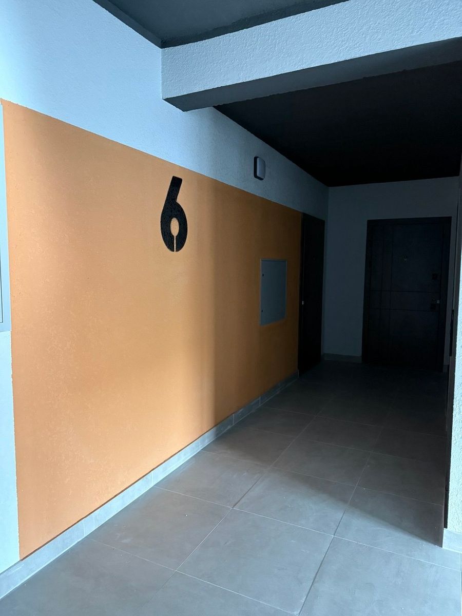 1832289814327994
