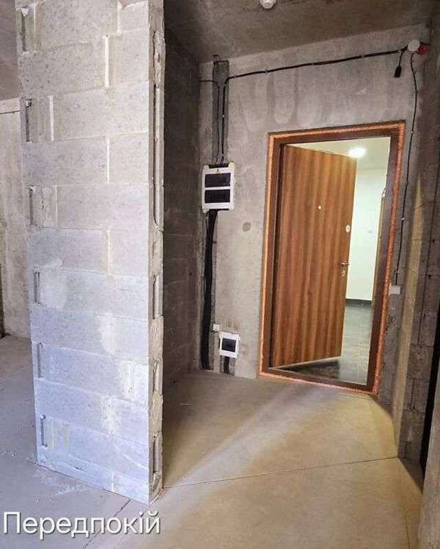 1833453946271994