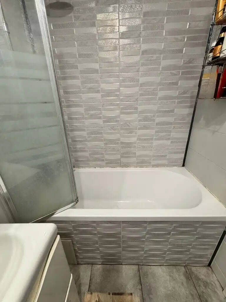 1837539220051995