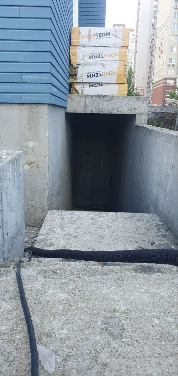 1835811307533997