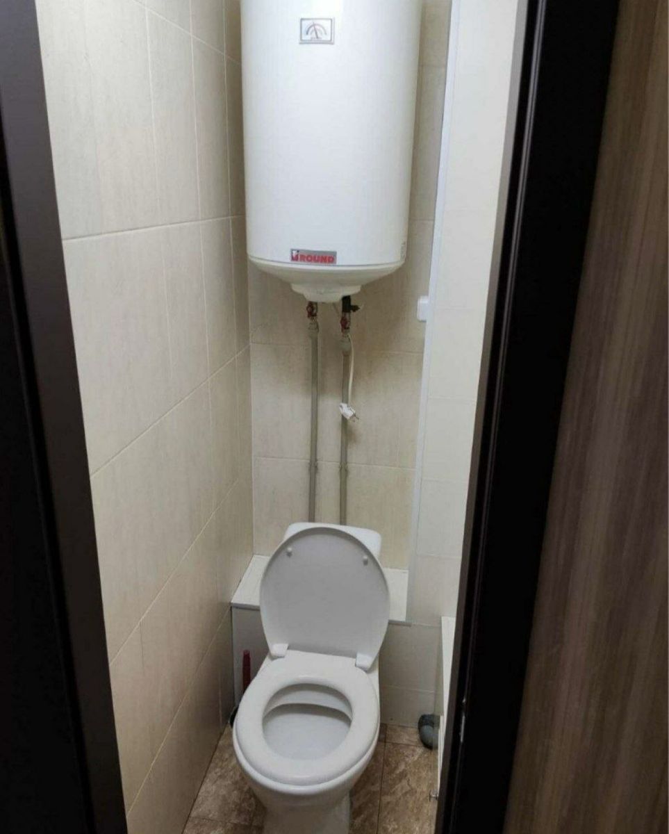 1835079756573998