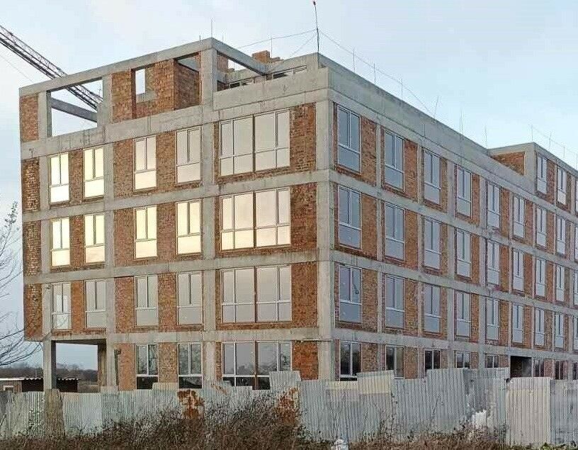 1834090732023999