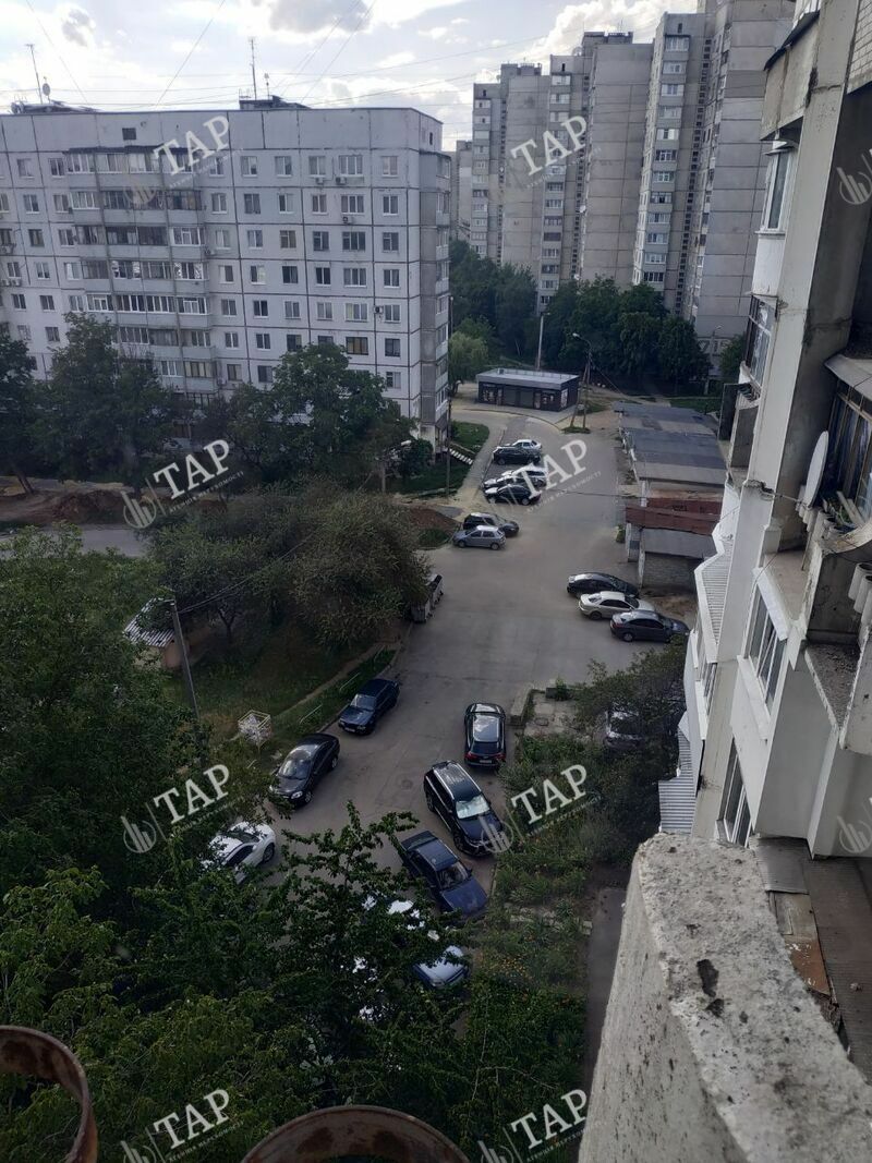 1835927398886999